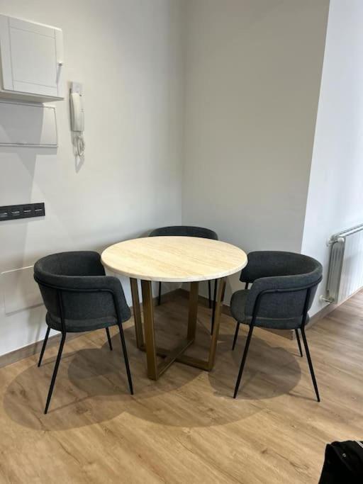 Appartamento Piso Deluxe Con Balcon Cerca Del Casco Viejo Bilbao Esterno foto